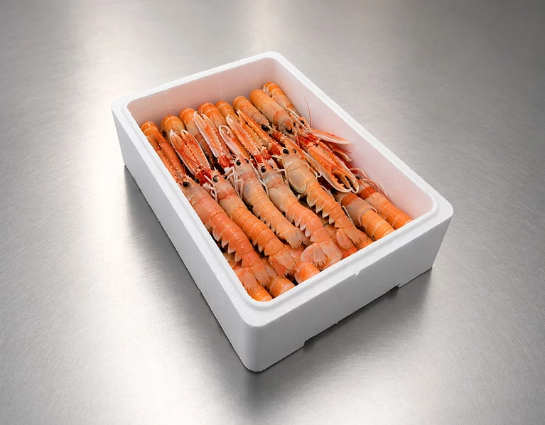 Cigala fresca de Nephrops Norvegicus manipulada en frío para preservar textura y sabor hasta su distribución